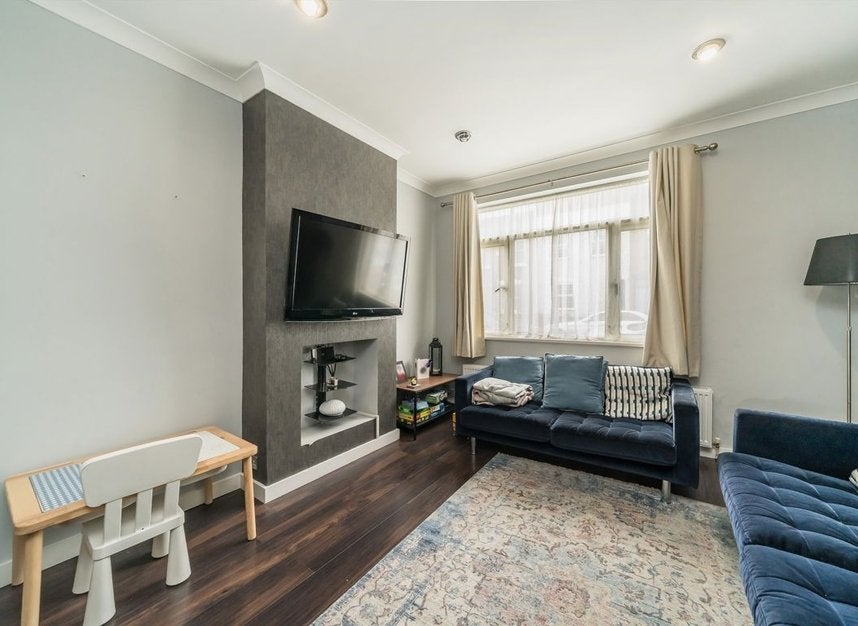House Watlington Grove in Greater London