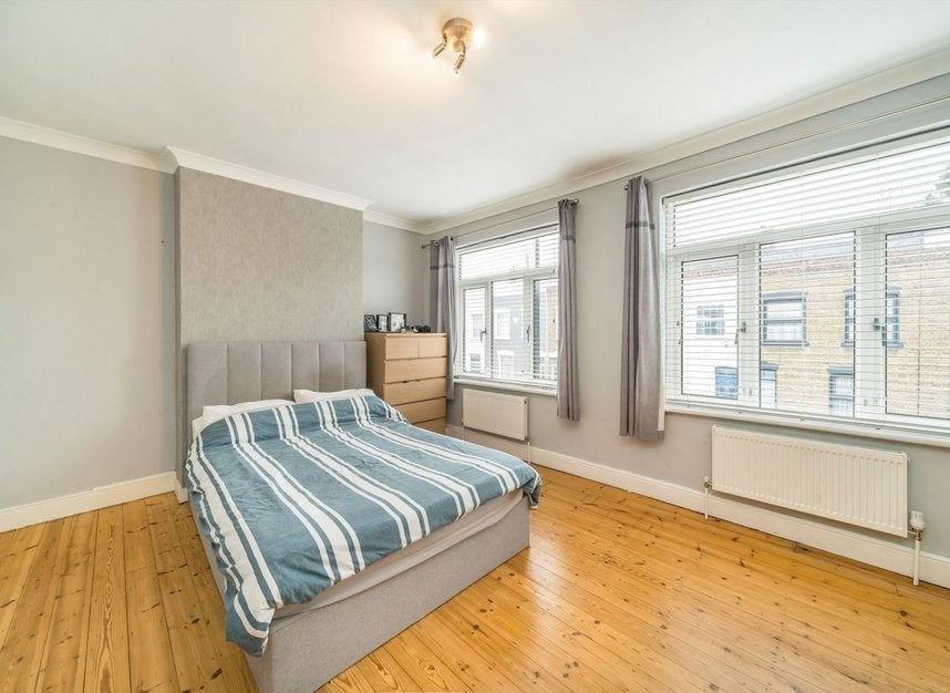 House Watlington Grove in Greater London