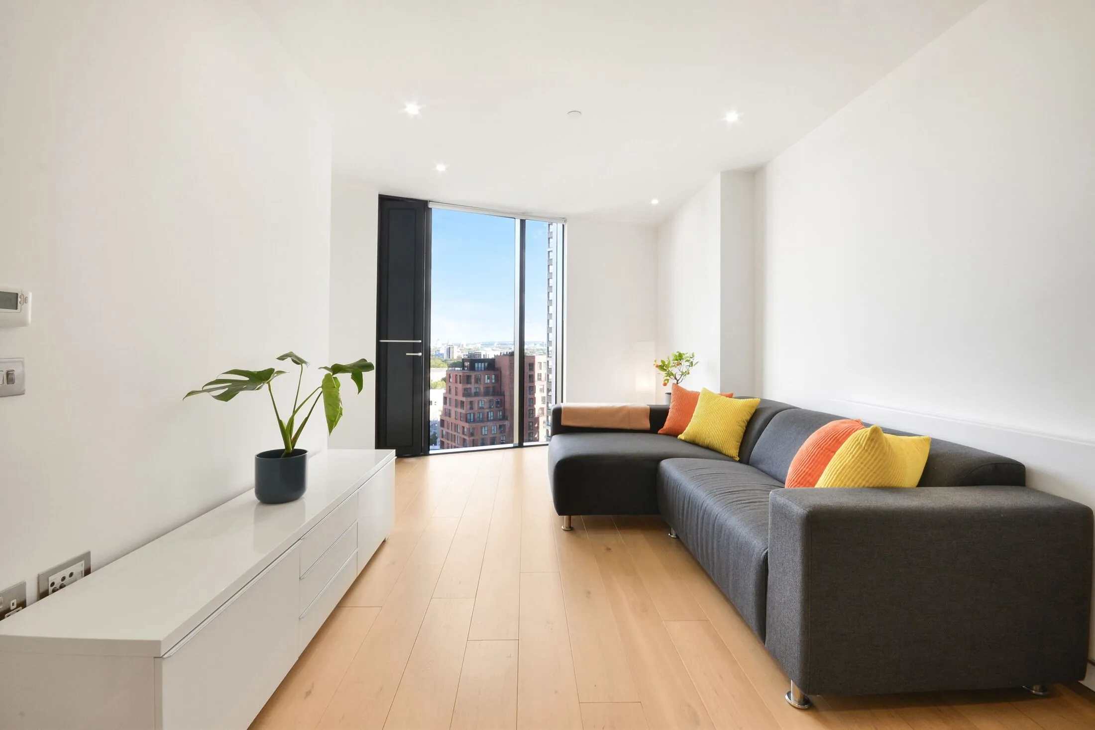 Flat Walworth Road in Greater London