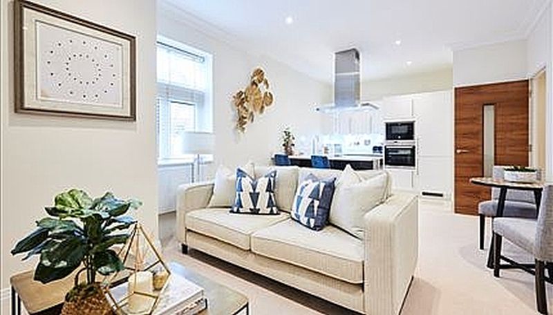 Flat Rainville Road in Greater London