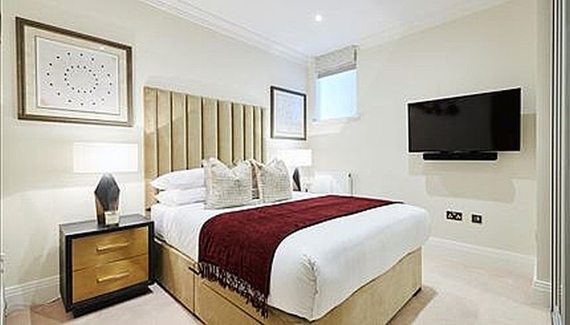 Flat Rainville Road in Greater London