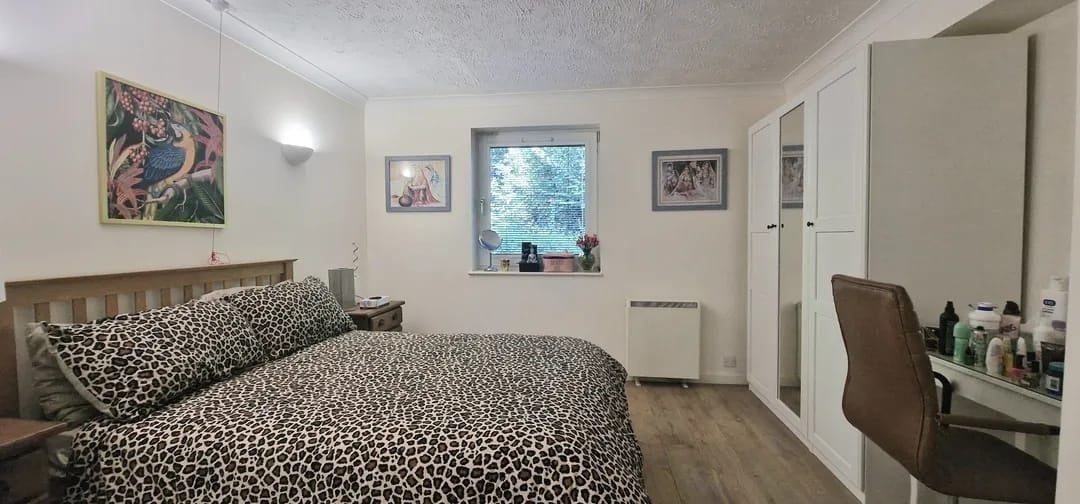 Flat Langley Road in Watford