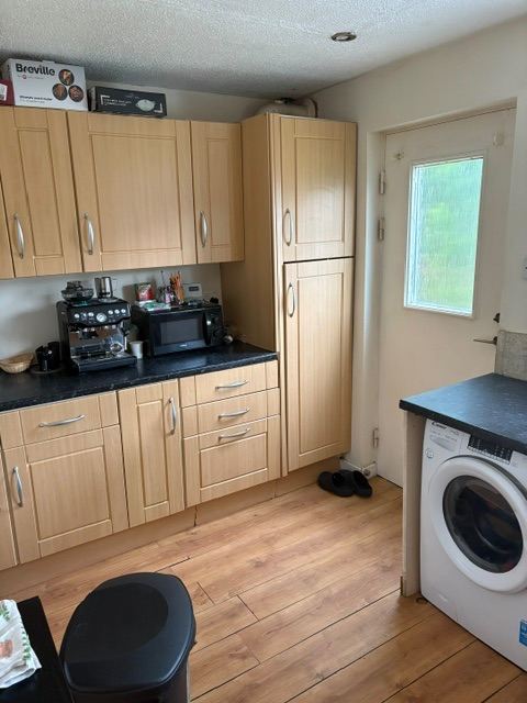 House Leglen Wood Crescent in Glasgow