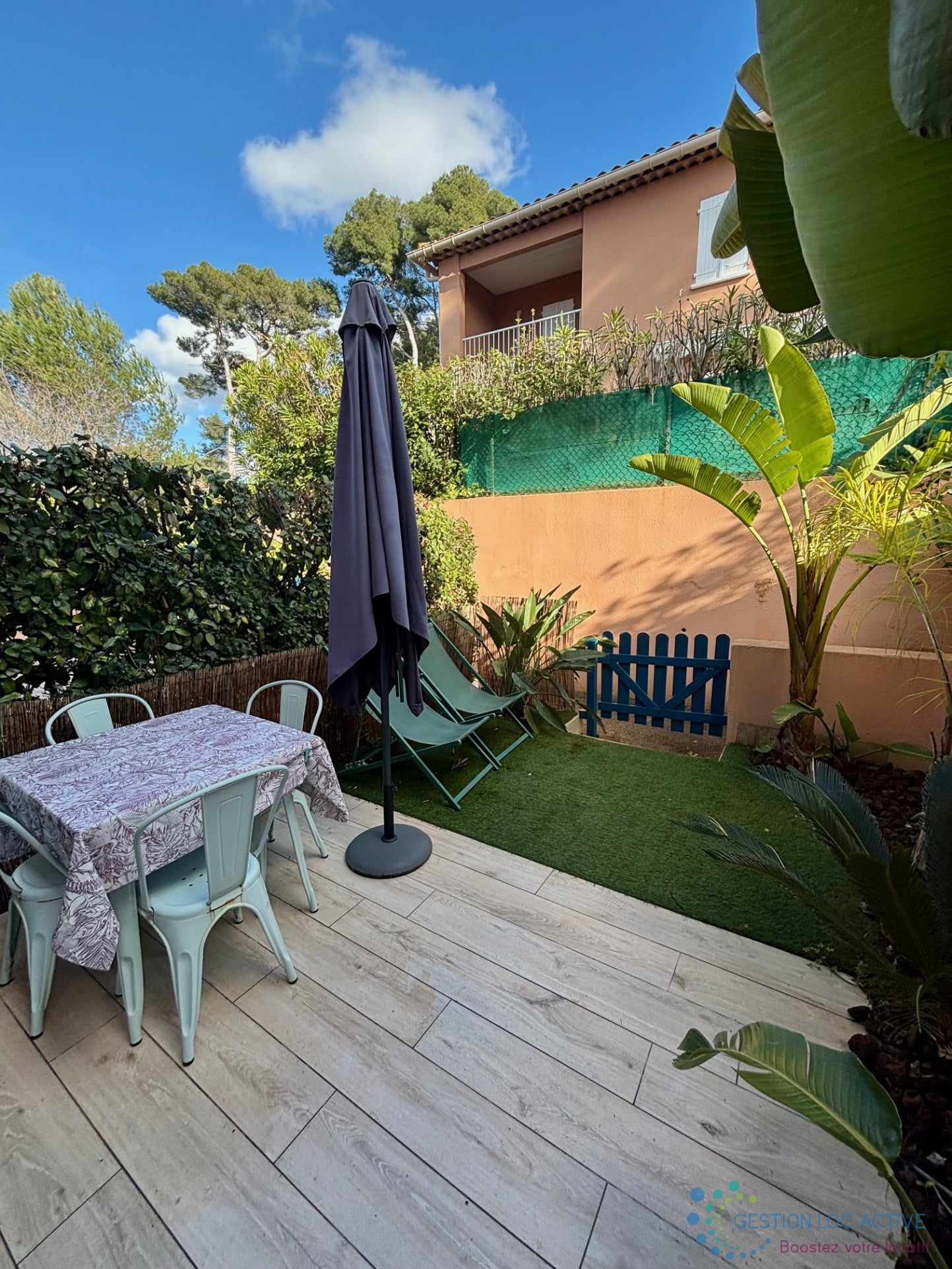Flat Avenue de la Corniche in Sanary-sur-Mer
