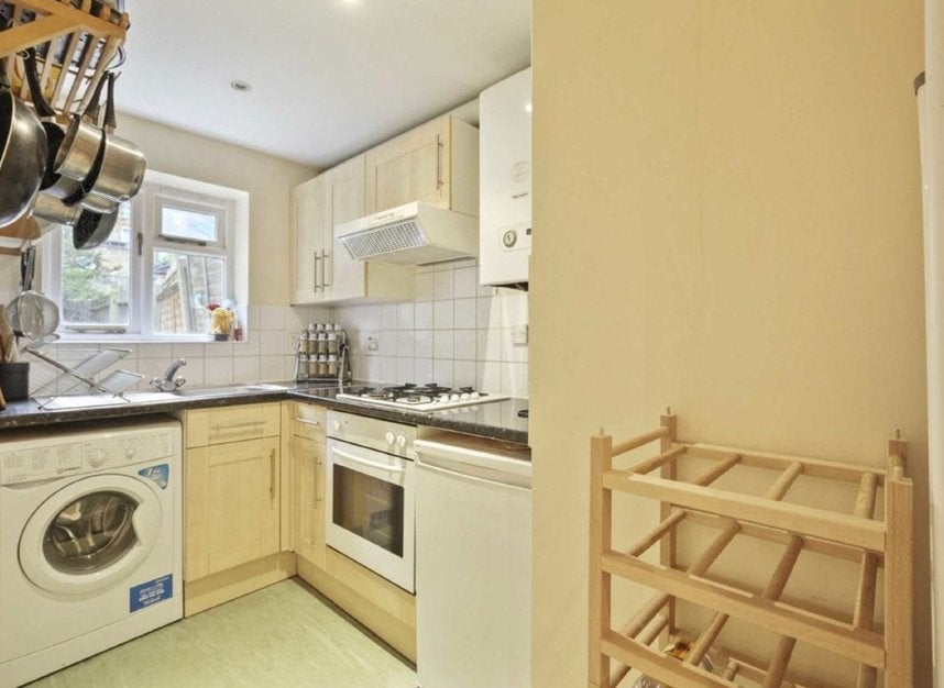 Flat Tufnell Park Road in Greater London