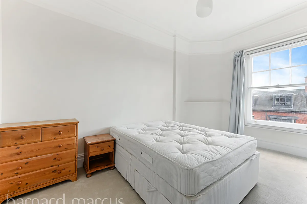 Flat Cambridge Road in Greater London