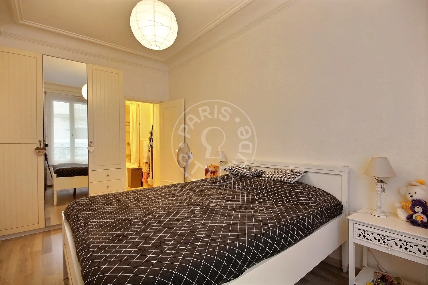 Flat Rue des Entrepreneurs in Paris