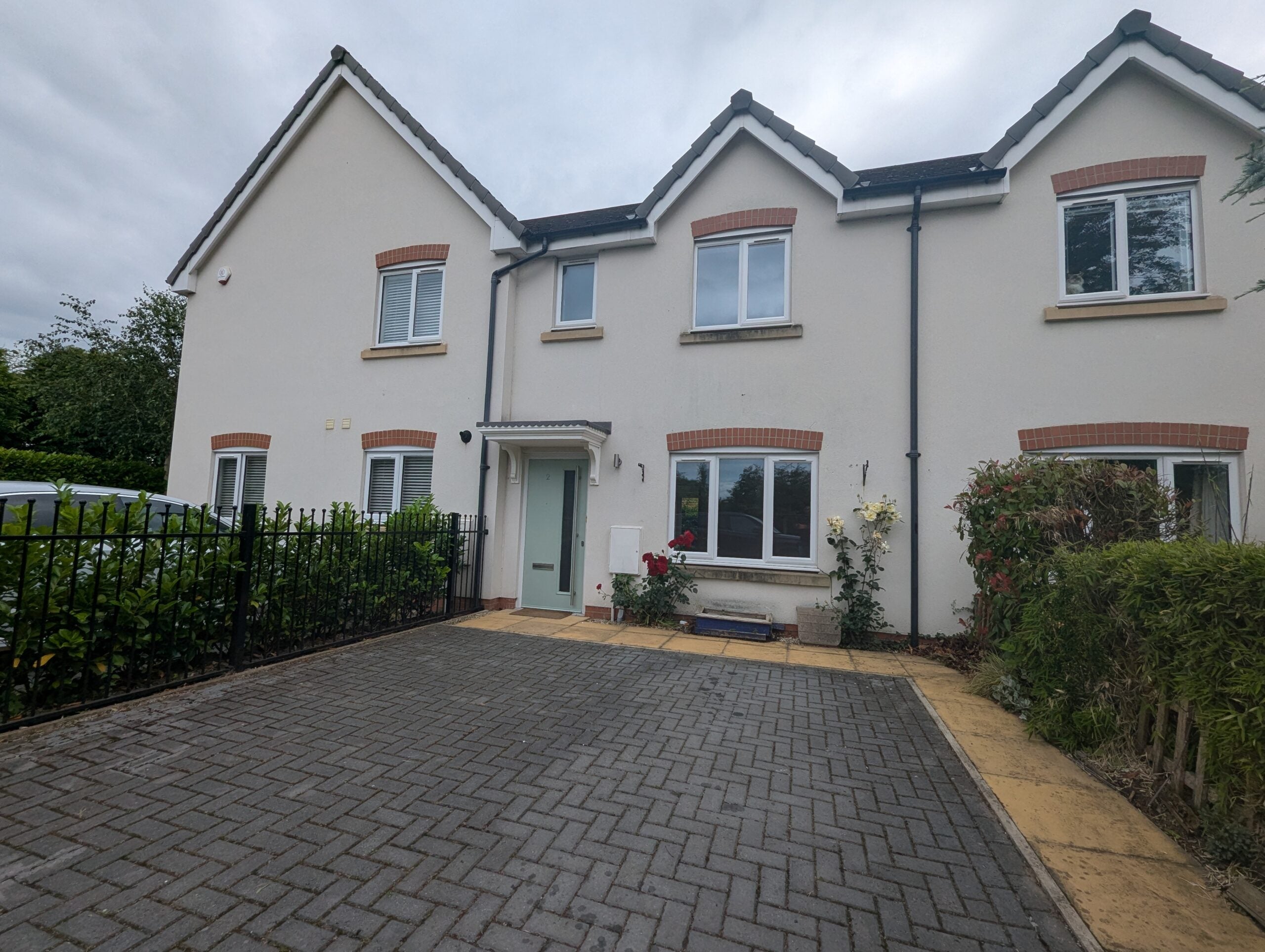 House Glazebrook Lane in Rixton-With-Glazebrook