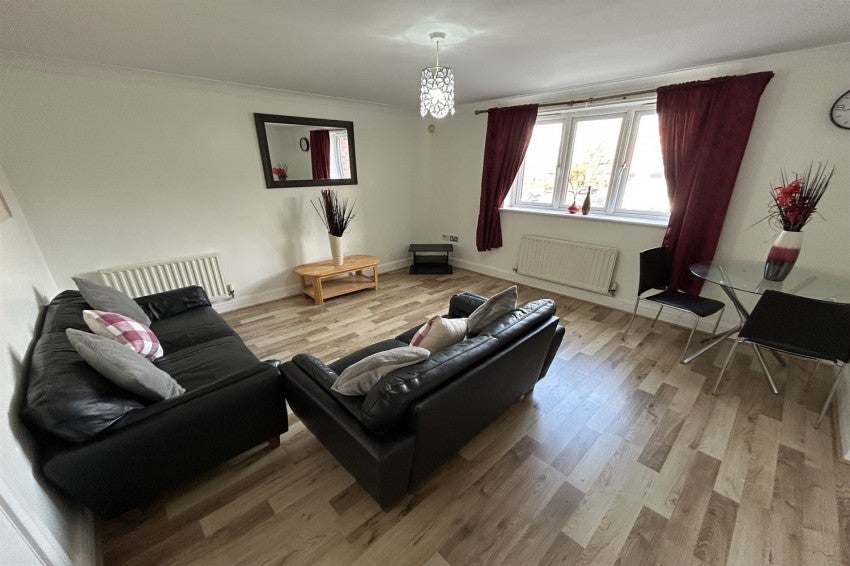 Flat Bridgewater Way in Trafford