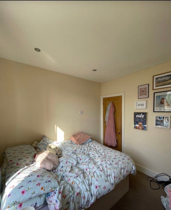 Room South Park Road in Greater London