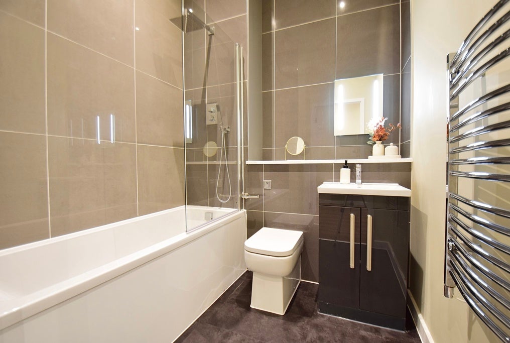 Flat Albion Place in Leeds