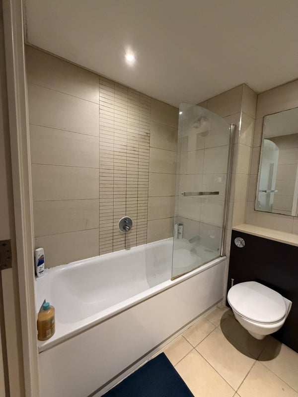 Room Crampton Street in Greater London