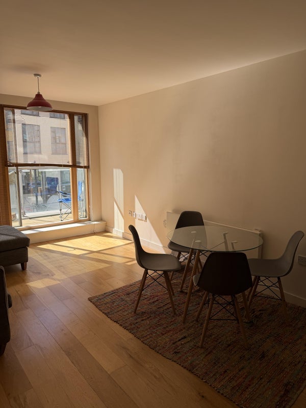 Room Crampton Street in Greater London