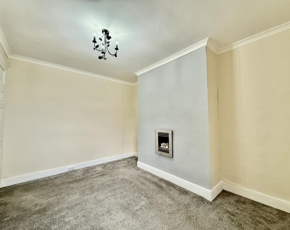Flat Prince Consort Road in Gateshead