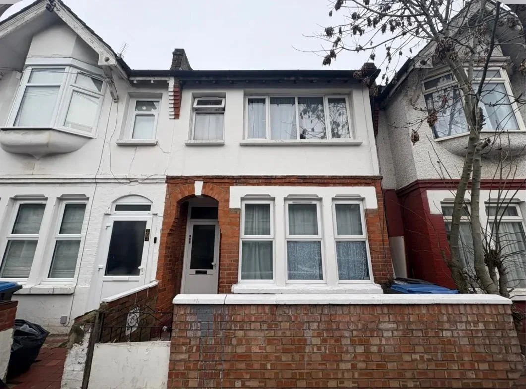 Room Winchester Road in Greater London