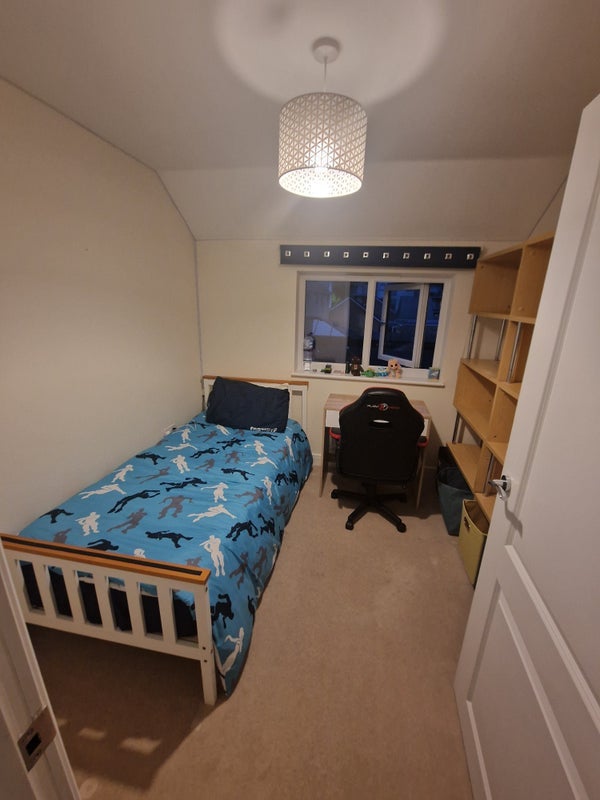 Room Cygnet Way in Maidenhead
