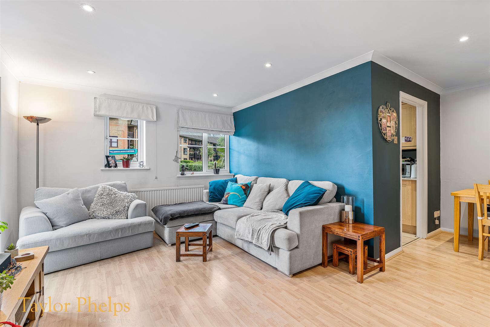Flat Albany Mews in Ware
