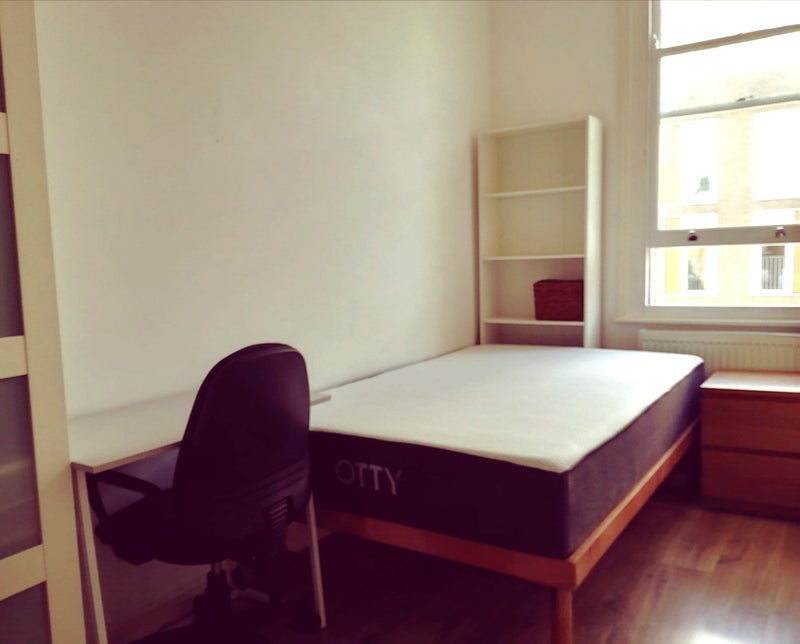 Room Maygrove Road in Greater London