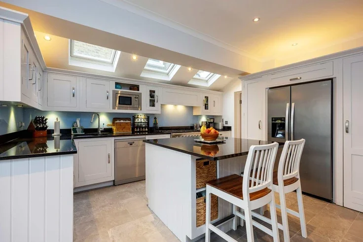 House Grosvenor Avenue in Greater London