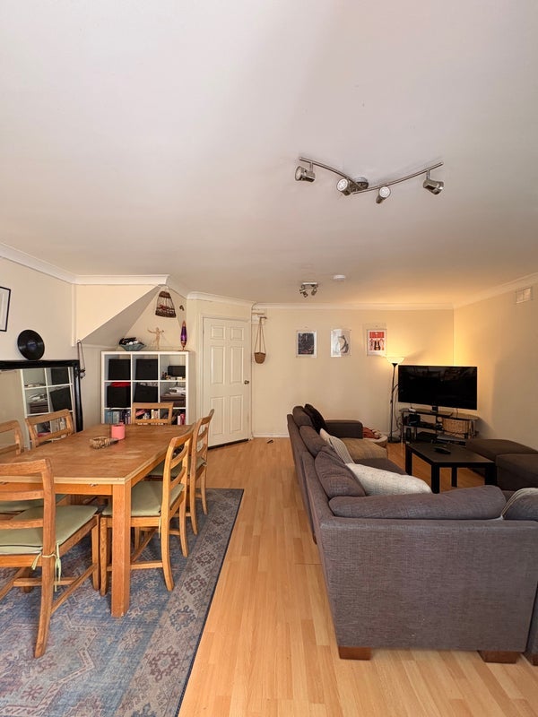 Room Goldsmith Road in Greater London