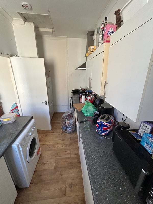 Room Danehurst Street in Greater London