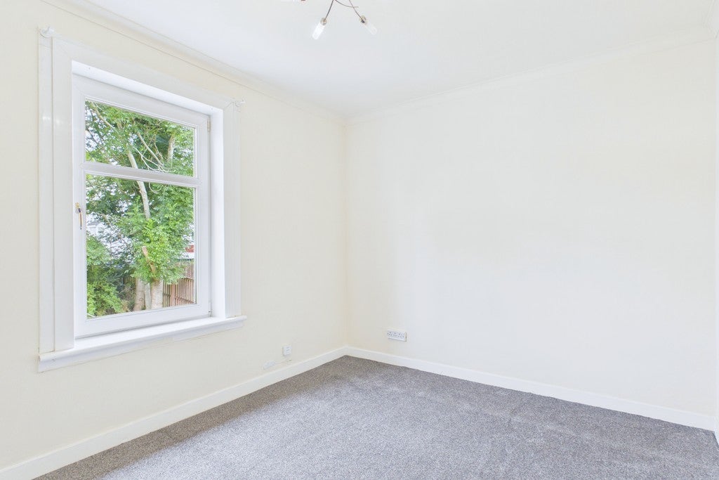 Flat Baldric Road in Glasgow