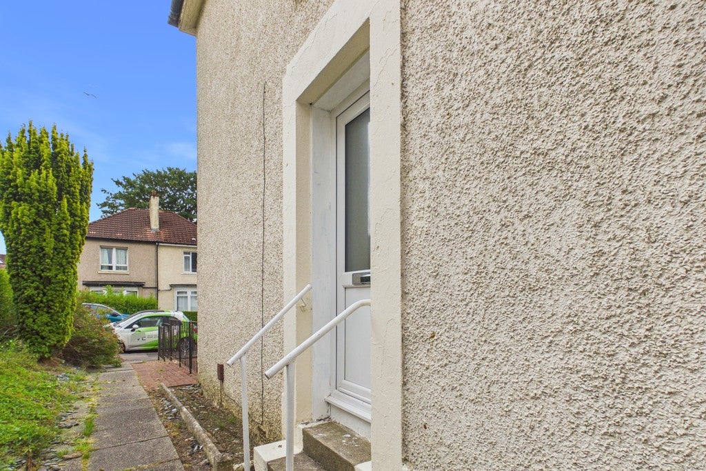 Flat Baldric Road in Glasgow
