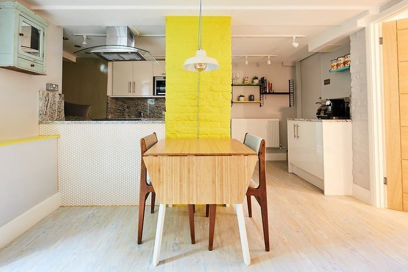 Room Mount View Road in Greater London
