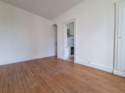 Flat Rue Gros in Paris