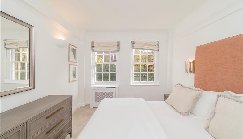 Flat Fulham Road in Greater London