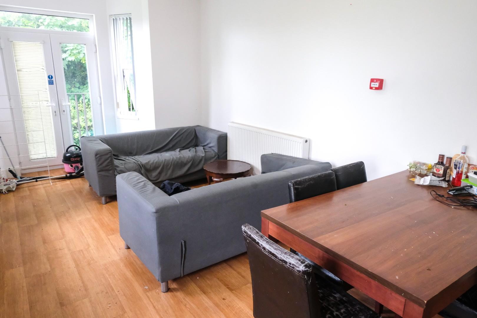 Flat Lisson Grove in Plymouth