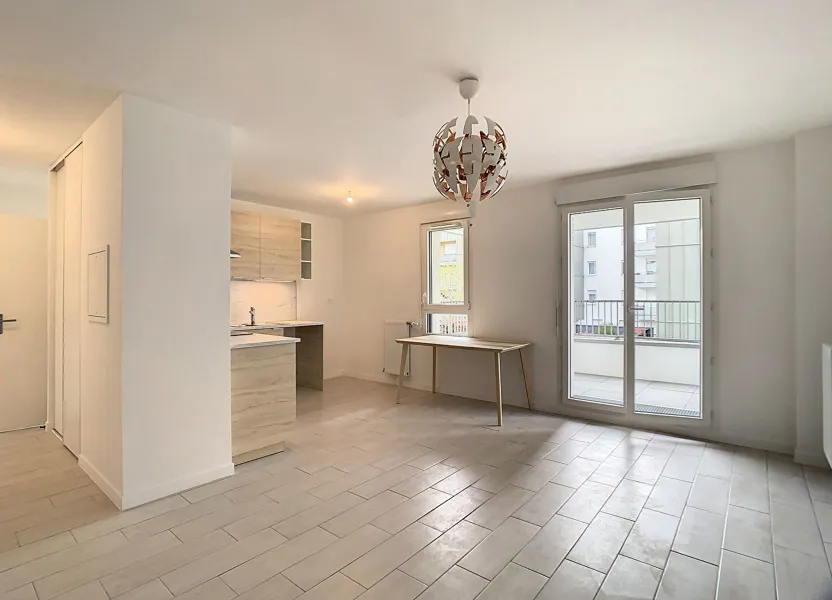 Appartement Rue Maurice Déménitroux à Créteil