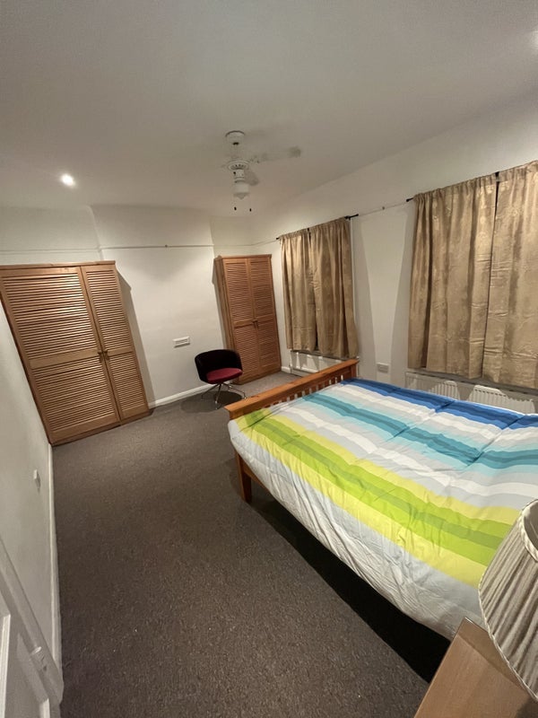 Room Harlescott Road in Greater London