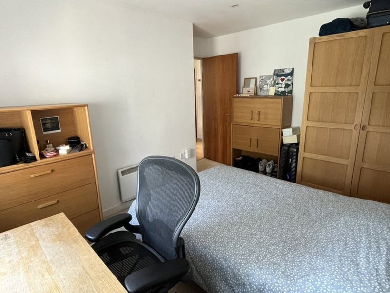 Room Tanner Street in Greater London