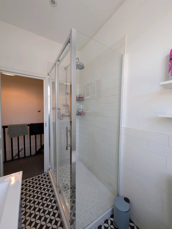 Room Blackshaw Road in Greater London