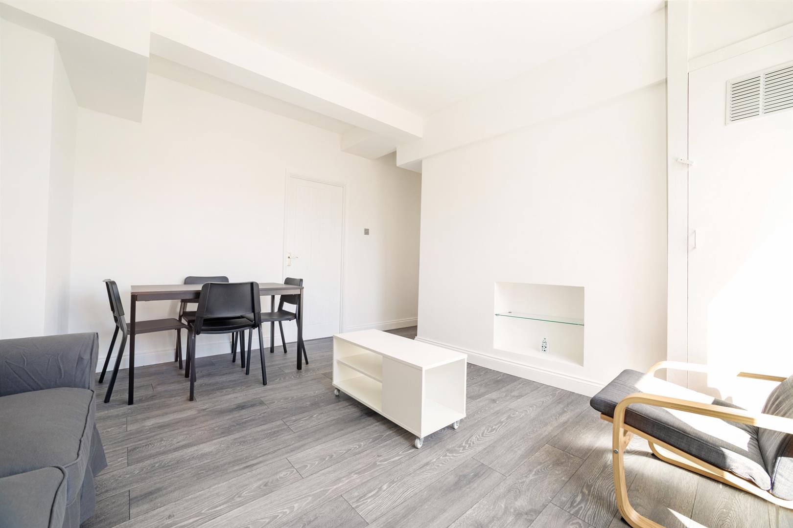 Flat Weston Street in Greater London