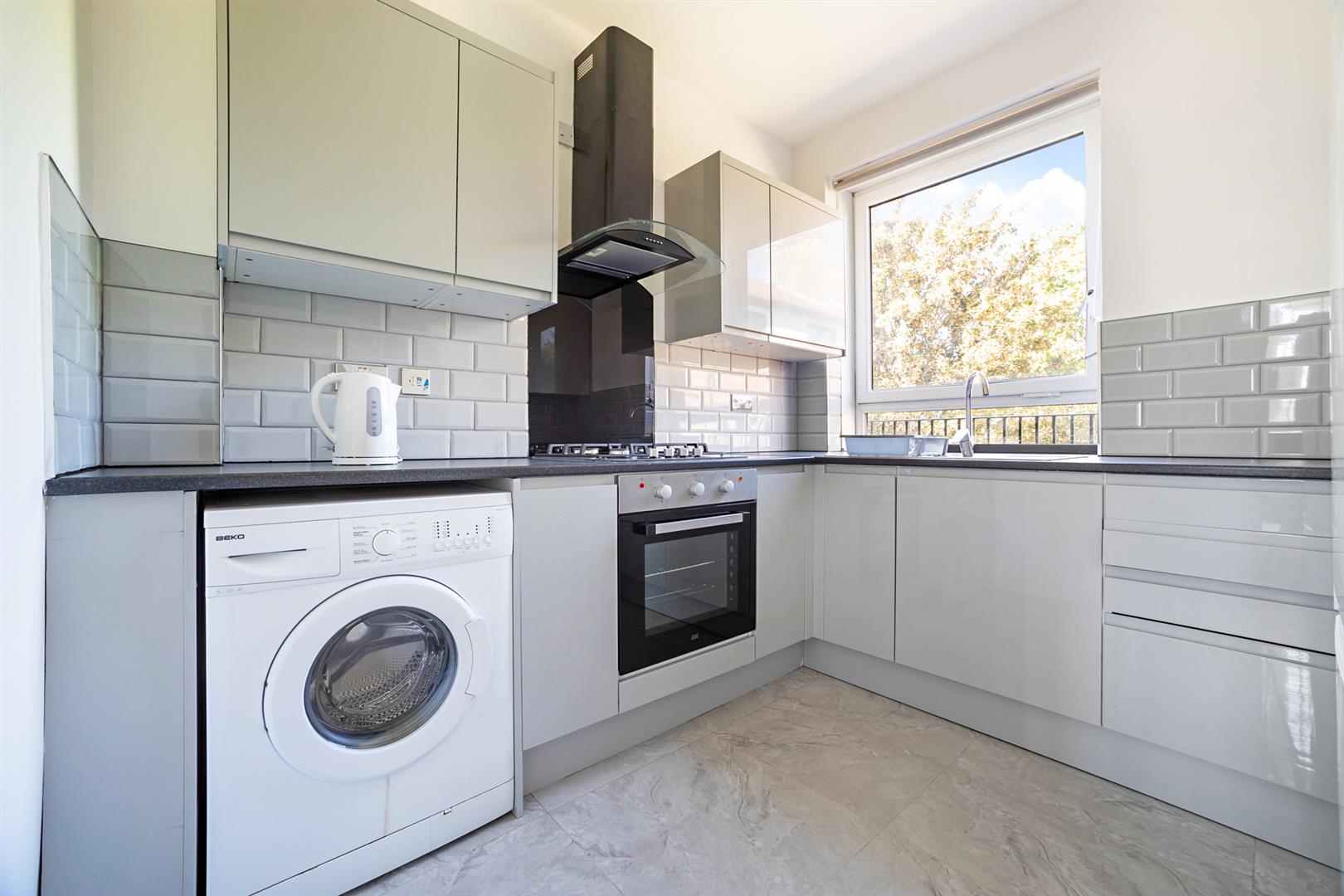 Flat Weston Street in Greater London