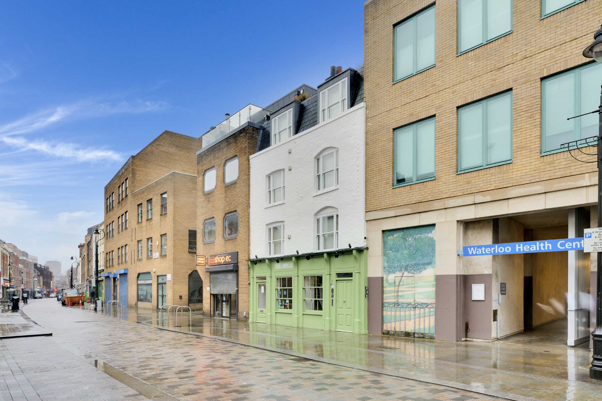 Flat Lower Marsh in Greater London