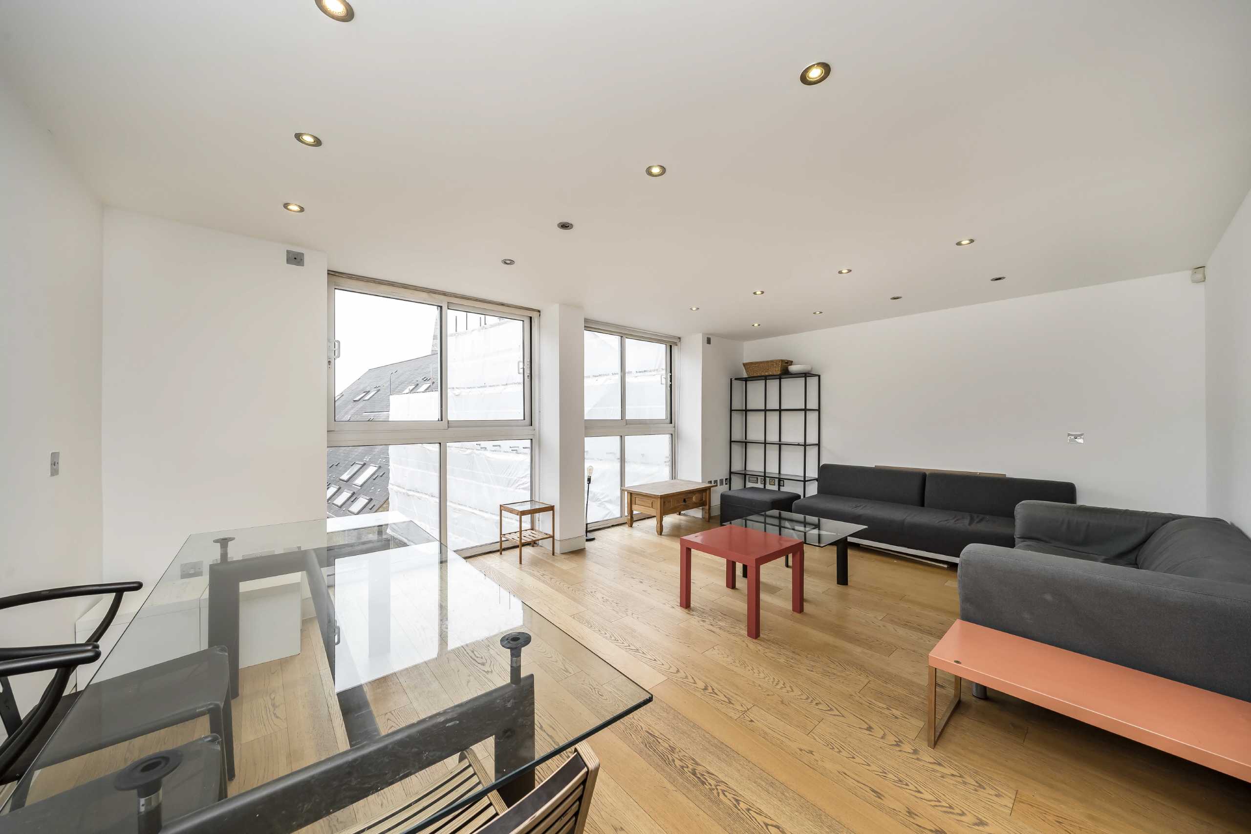 Flat Lower Marsh in Greater London
