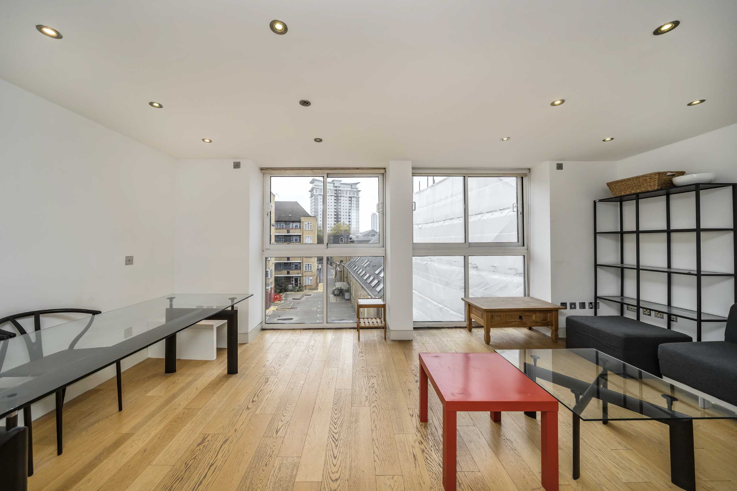 Flat Lower Marsh in Greater London