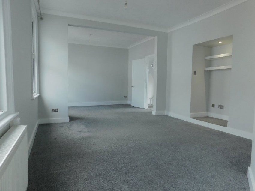 House Hughenden Road in St Leonards
