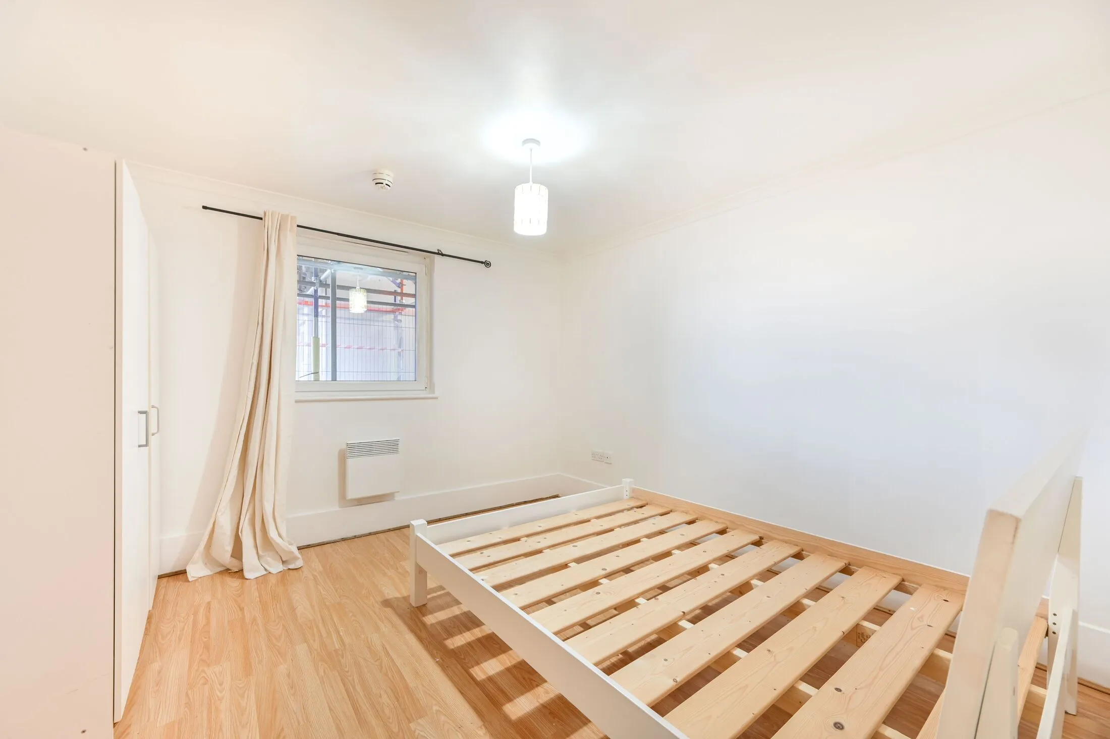 Flat Northwick Road in Greater London