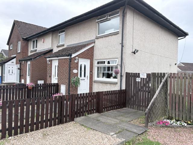 Flat Bryce Avenue in Carron