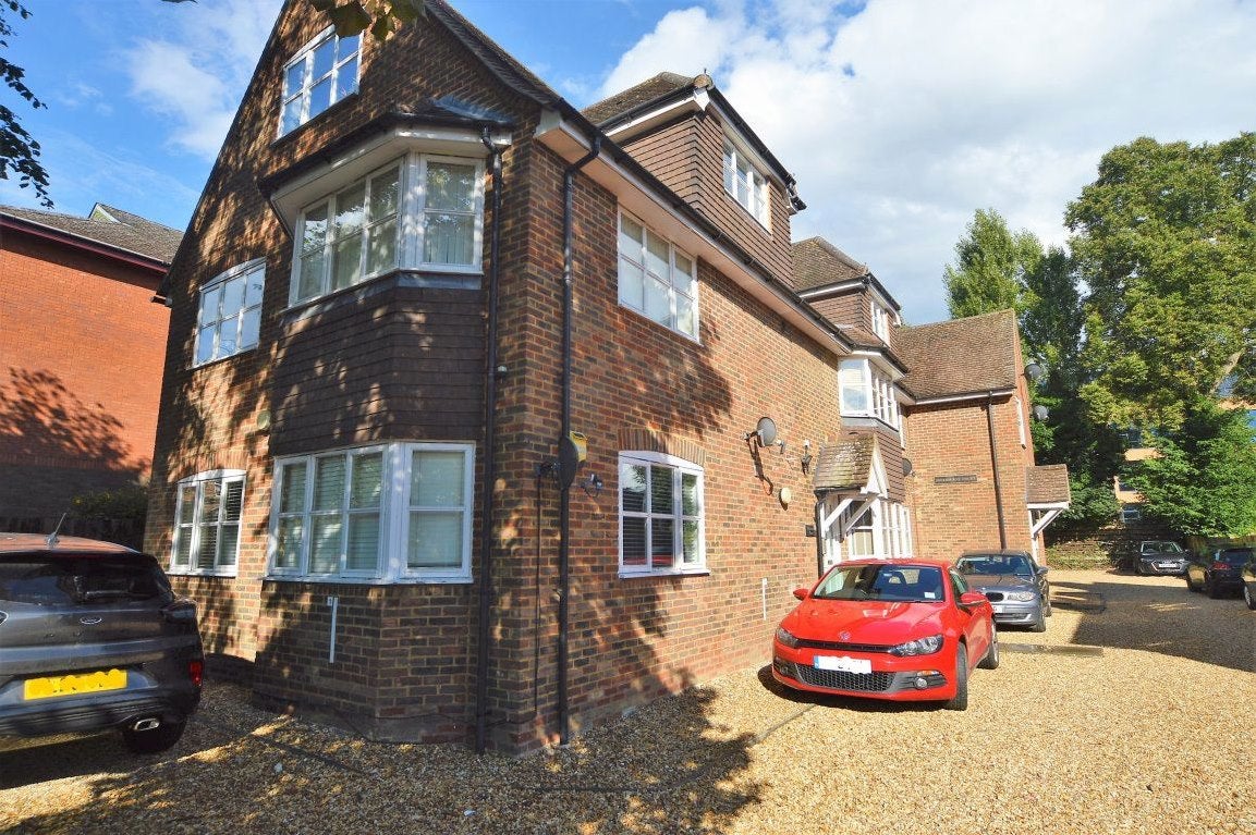 Flat Beaconsfield Road in St Albans
