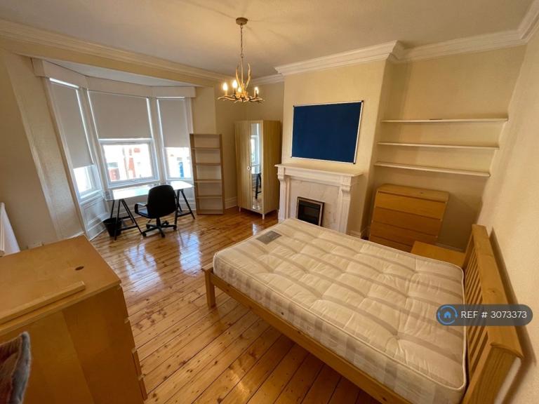 Flat Glenthorn Road in Newcastle upon Tyne