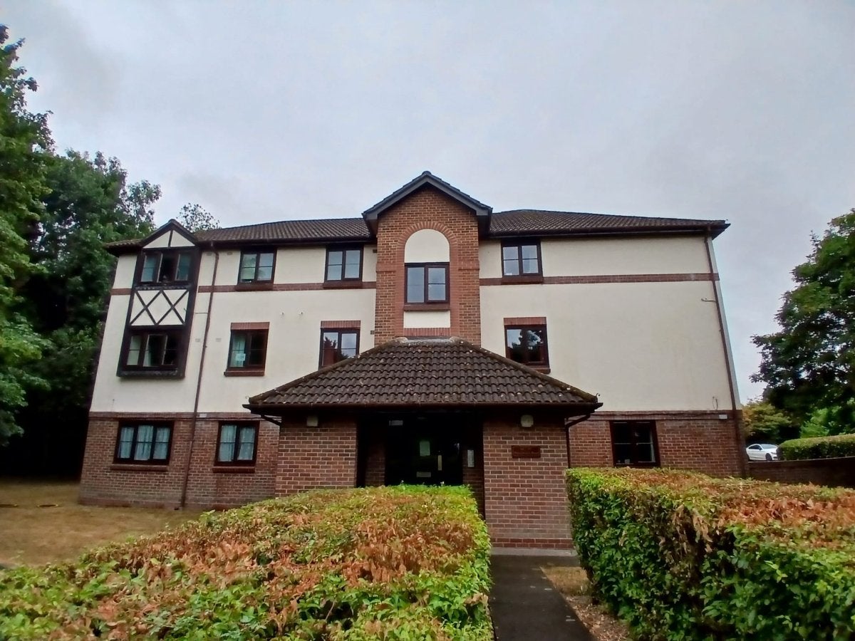 Flat Wordsworth Mead in Reigate and Banstead