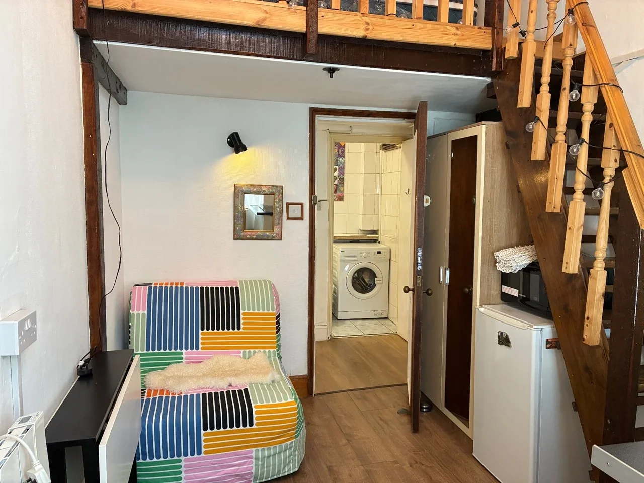 Flat Hogarth Road in Greater London