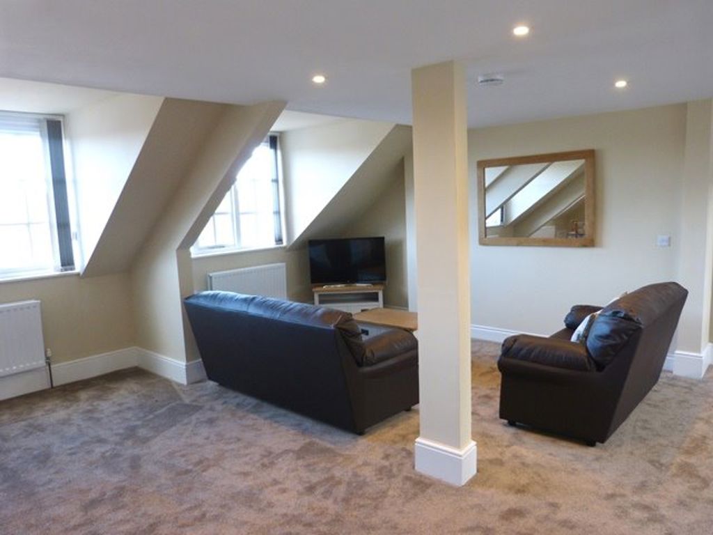 Flat Victoria Road in Barrow-in-Furness