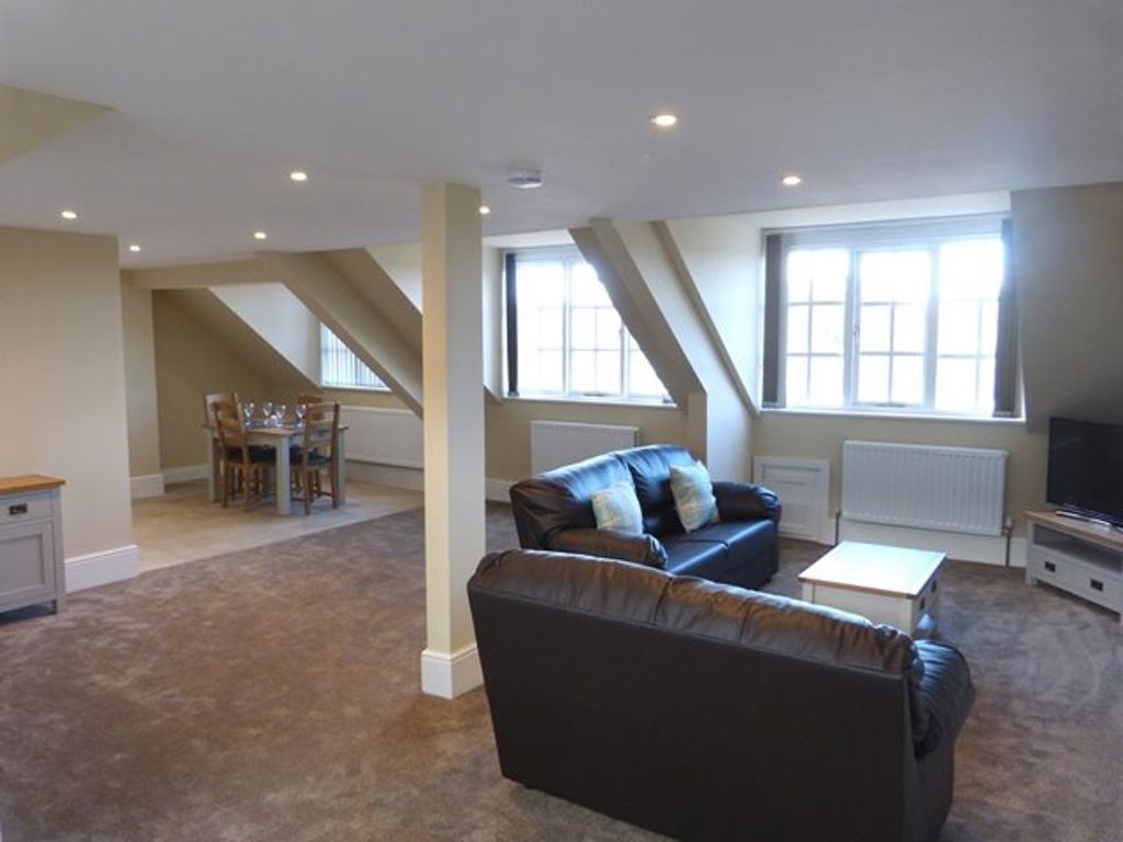Flat Victoria Road in Barrow-in-Furness