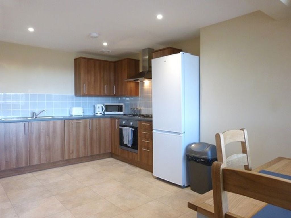 Flat Victoria Road in Barrow-in-Furness